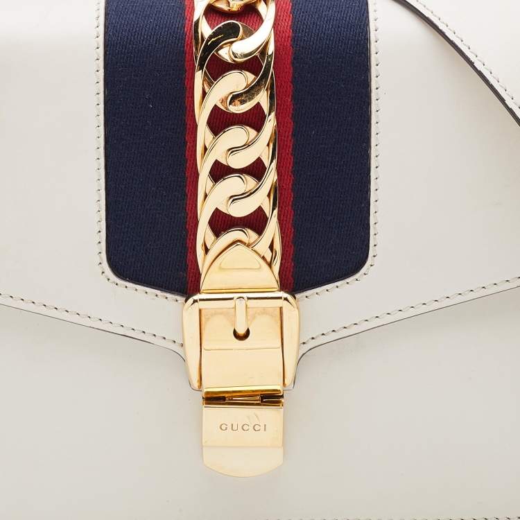Pre Owned Gucci Off White Leather Small Web Sylvie Shoulder Bag