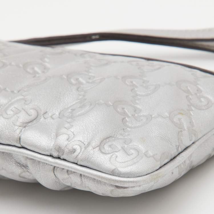 Pre Owned Gucci Silver Guccissima Leather Interlocking G Wristlet Clutch