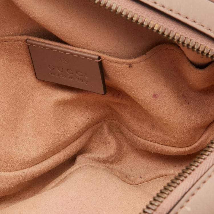 Pre Owned Gucci Beige Matelassé Leather GG Marmont Belt Bag
