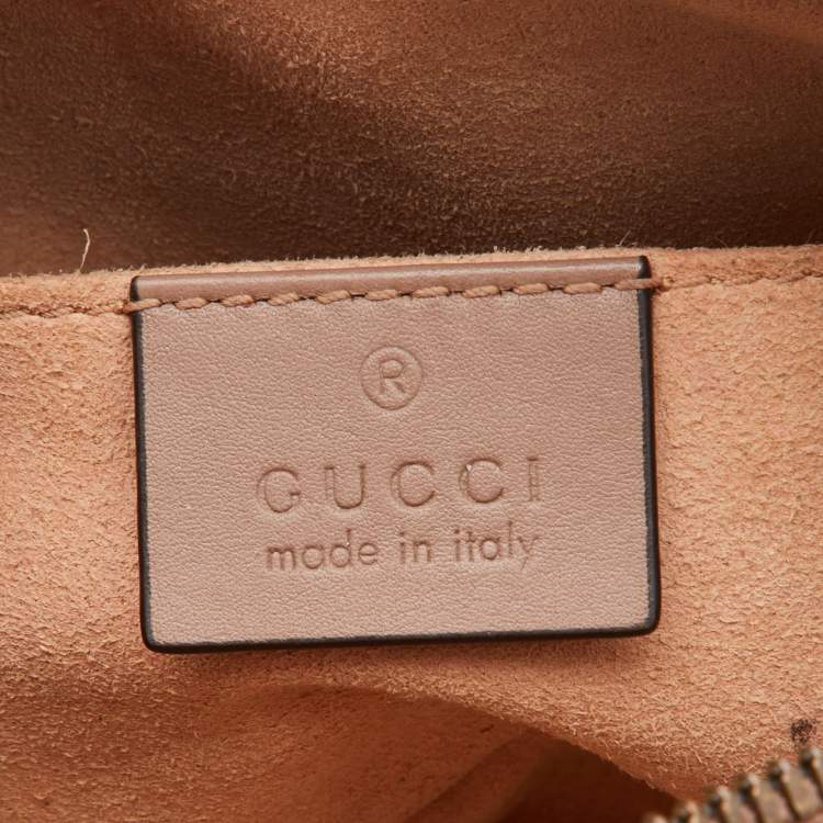 Pre Owned Gucci Beige Matelassé Leather GG Marmont Belt Bag