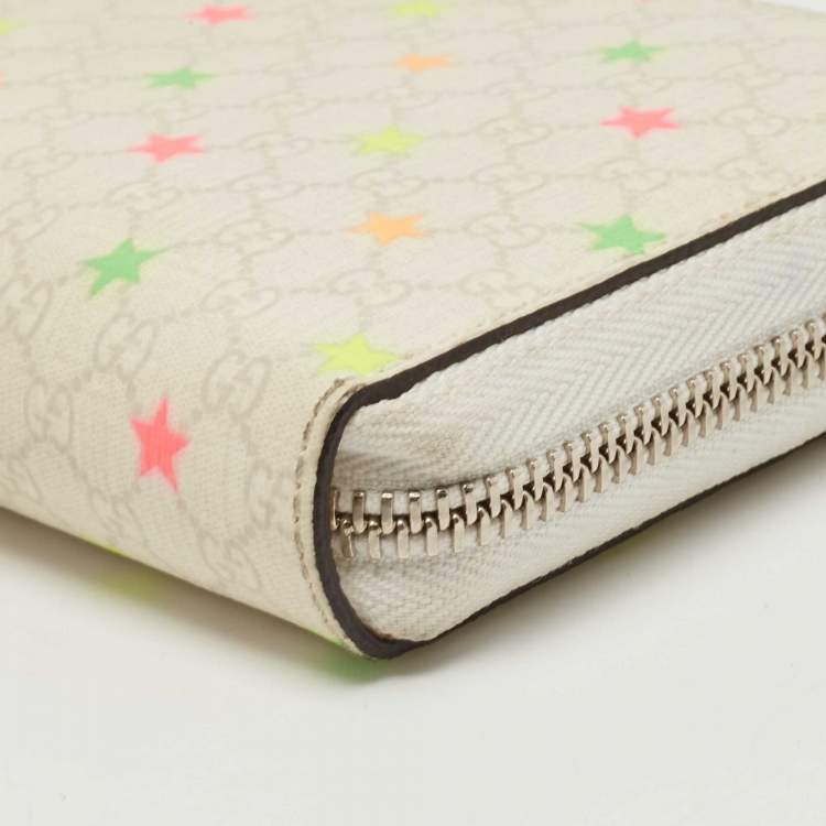 Pre Owned Gucci White Star Print GG Supreme Canvas Continental Wallet