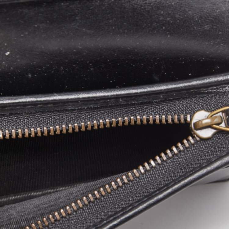 Pre Owned Gucci Blakc Matelasse Leather GG Marmont Card Case