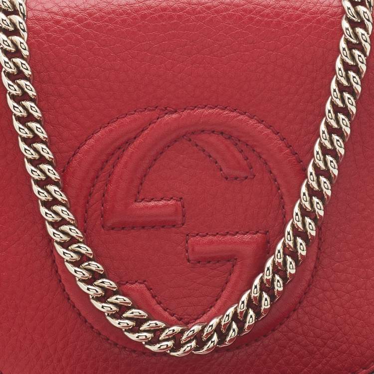 Pre Owned Gucci Red Leather Soho Flap Chain Crossbody Bag