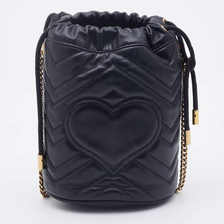 Pre Owned Gucci Black Matelassé Leather Mini GG Marmont Bucket Bag