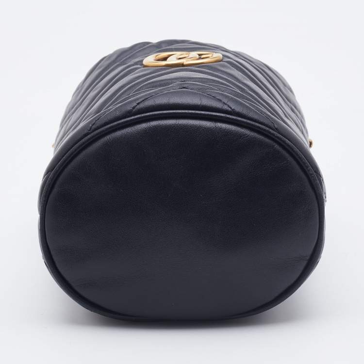 Pre Owned Gucci Black Matelassé Leather Mini GG Marmont Bucket Bag