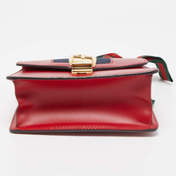 Pre Owned Gucci Black Leather Mini Web Chain Sylvie Crossbody Bag