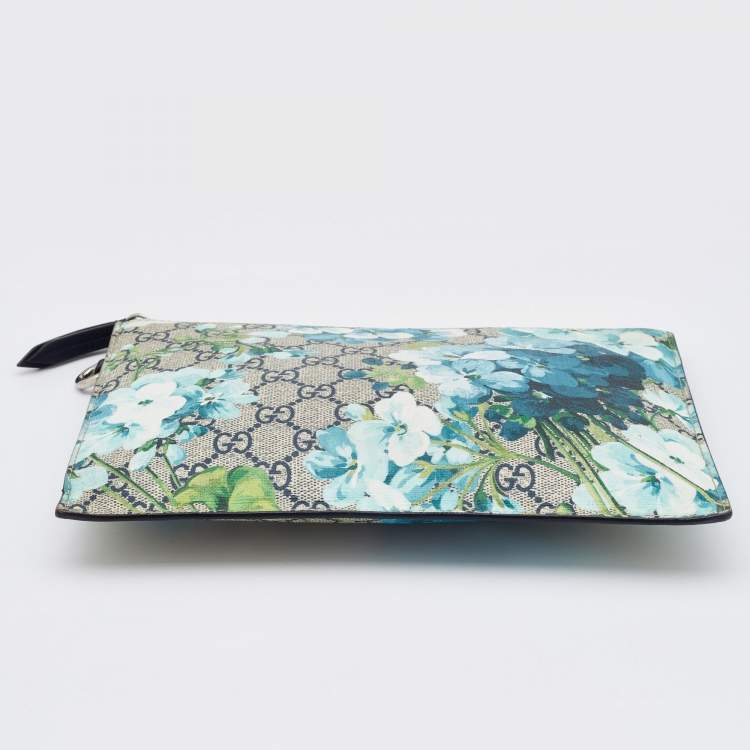 مملوكة مسبقًا Gucci Blue/Beige GG Supreme Canvas Blooms Zip Pouch