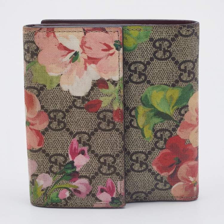 مملوكة مسبقًا Gucci Multicolor GG Supreme Blooms Canvas French Flap Wallet