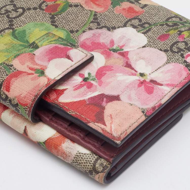 مملوكة مسبقًا Gucci Multicolor GG Supreme Blooms Canvas French Flap Wallet