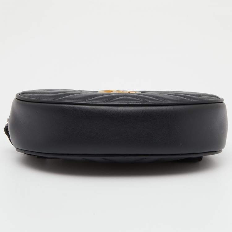 Pre Owned Gucci Black Matelassé Leather GG Marmont Belt Bag