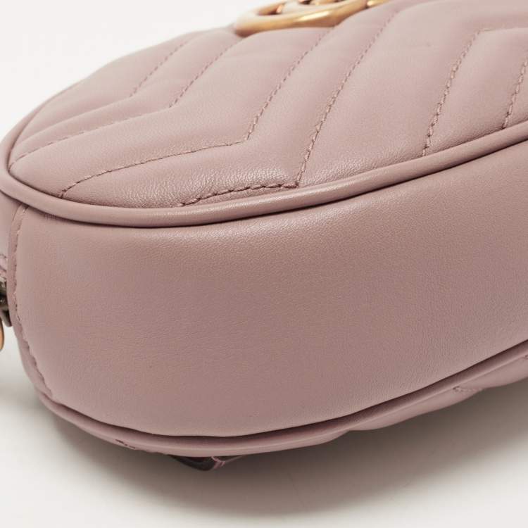 Pre Owned Gucci Beige Matelassé Leather Mini GG Marmont Belt Bag