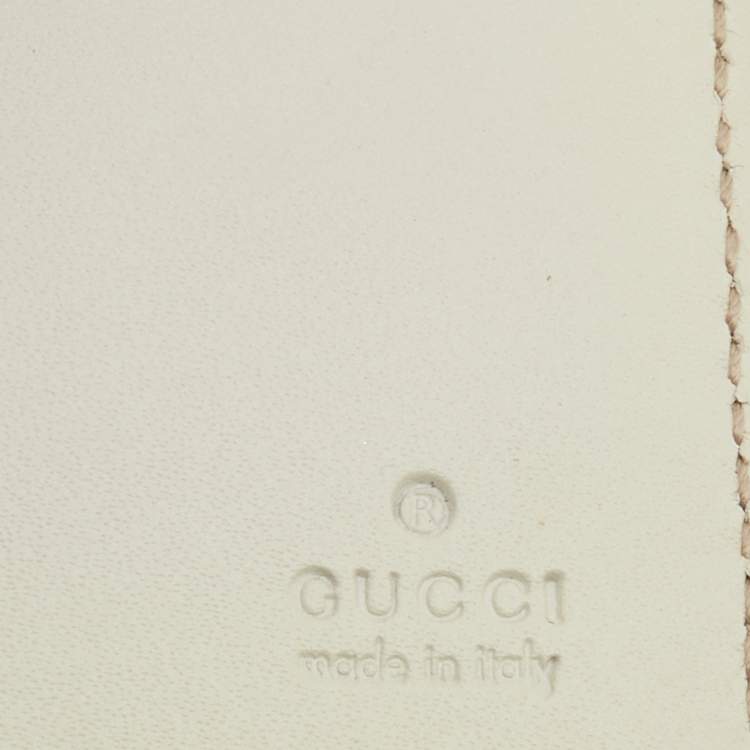 مملوكة مسبقًا Gucci Cream Guccissima Leather Flap Continental Wallet
