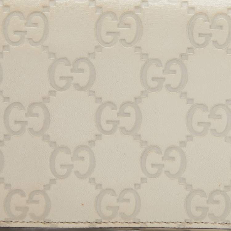 مم�لوكة مسبقًا Gucci Cream Guccissima Leather Flap Continental Wallet