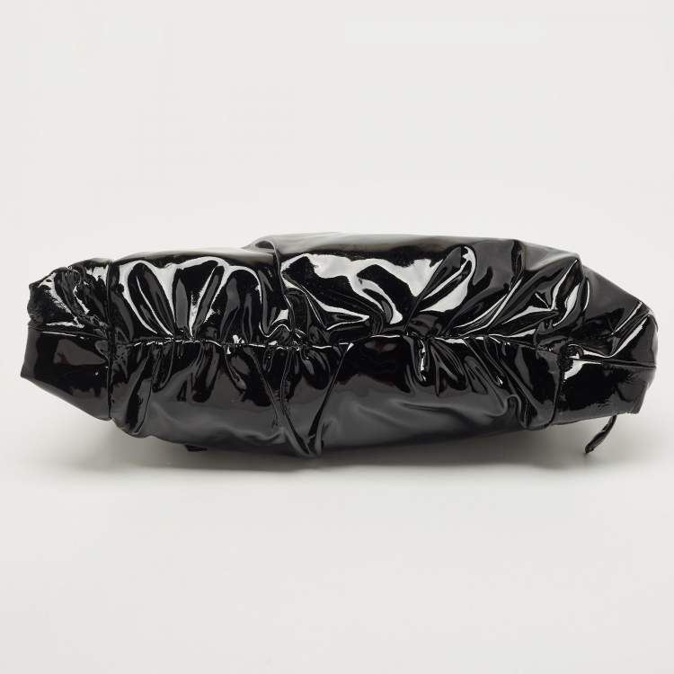 Pre Owned Gucci Black Patent Leather Large Hysteria Clutch