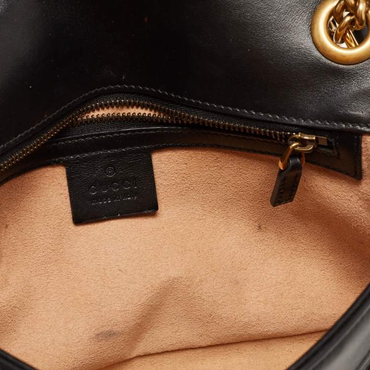 Pre Owned Gucci Black Quilted Leather Small GG Marmont Shoulder Bag