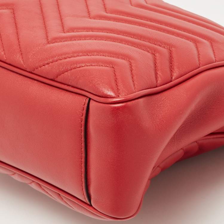 Pre Owned Gucci Red Matelasse Leather Medium GG Marmont Open Top Shoulder Bag 