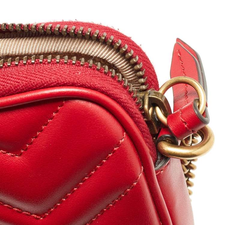 Pre Owned Gucci Red Matelassé Leather Mini GG Marmont Chain Crossbody Bag