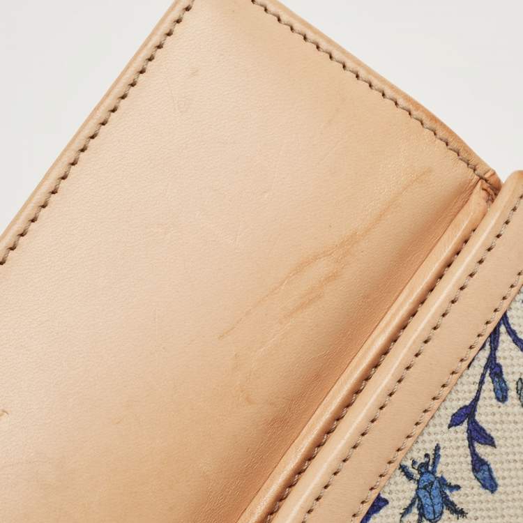 Pre Owned Gucci Blue/Beige Floral Print Canvas and Leather Wave Continental Wallet