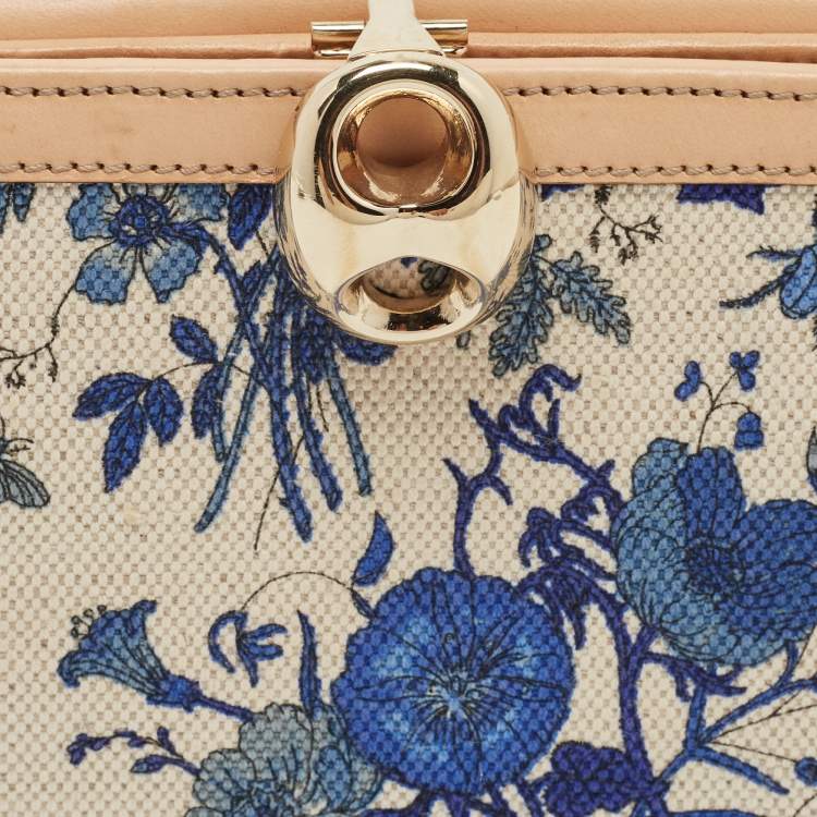 Pre Owned Gucci Blue/Beige Floral Print Canvas and Leather Wave Continental Wallet