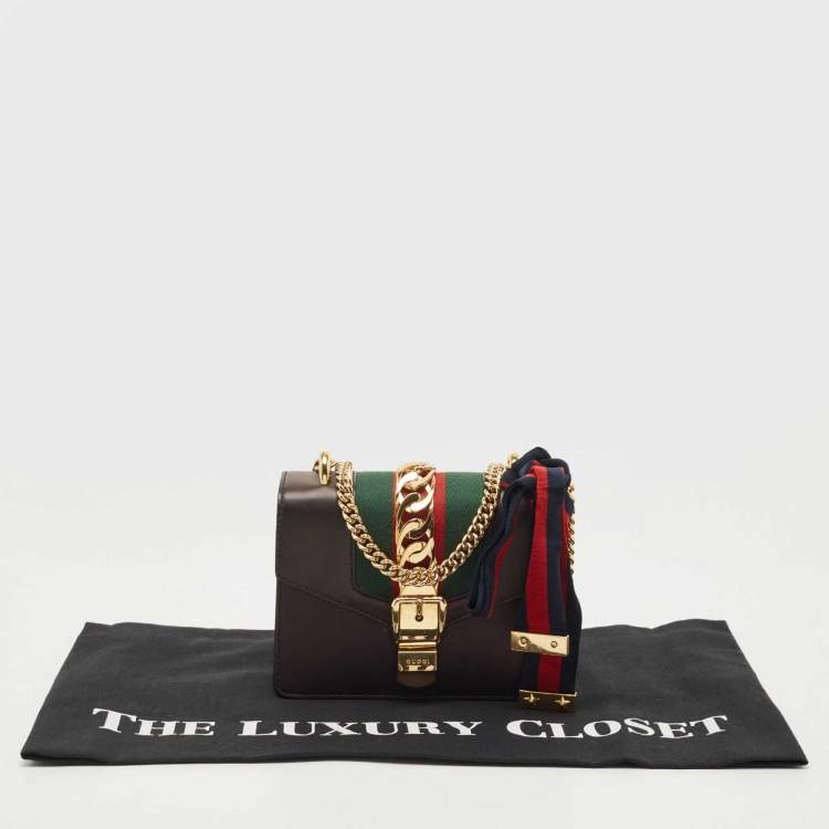 Pre Owned Gucci Black Leather Mini Web Chain Sylvie Crossbody Bag