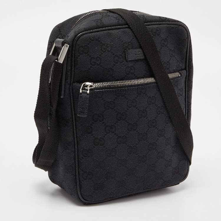 مملوكة مسبقًا Gucci Black  GG Canvas and Leather Crossbody Bag
