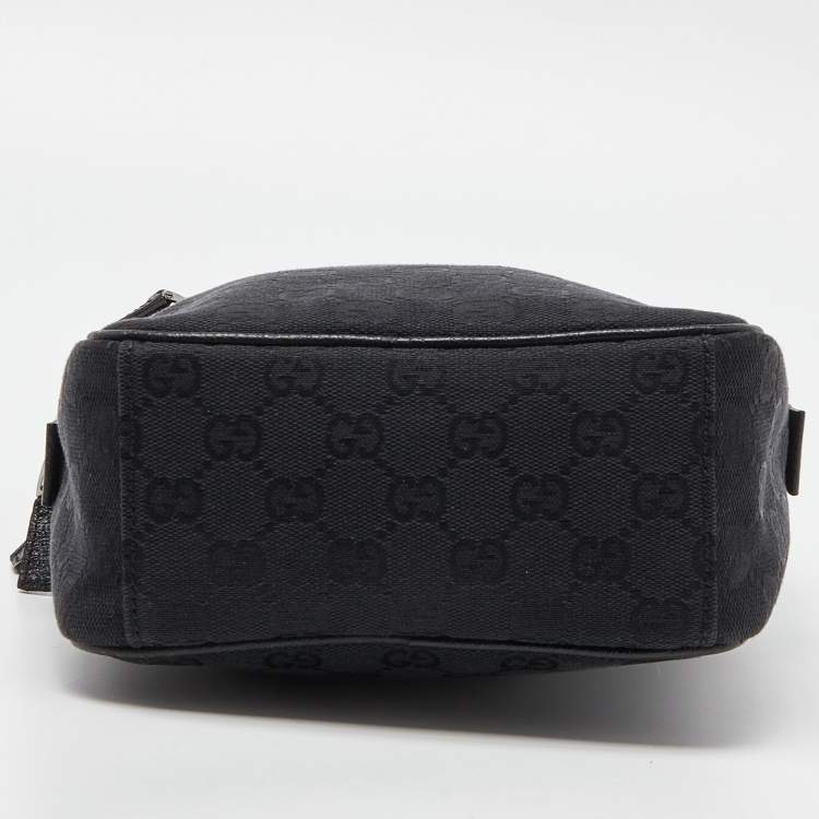 مملوكة مسبقًا Gucci Black  GG Canvas and Leather Crossbody Bag
