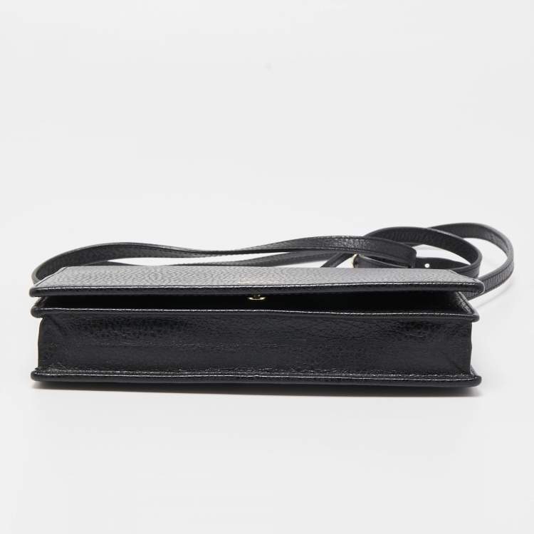 Pre Owned Gucci Black Leather Swing Wallet Bag