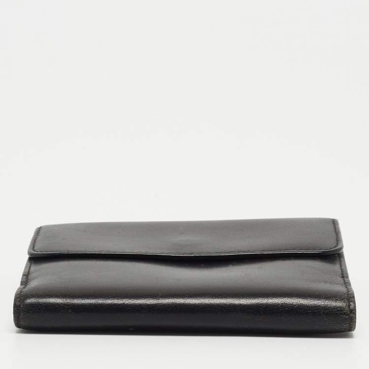 Pre Owned Gucci Black Leather Square G French Wallet