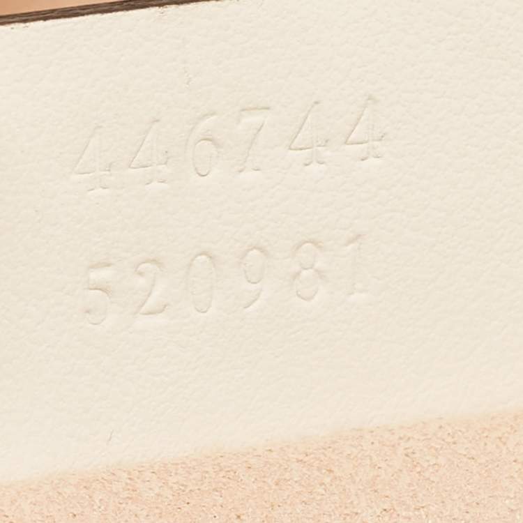 Pre Owned Gucci Off White Matelassé Leather Mini GG Marmont Shoulder Bag