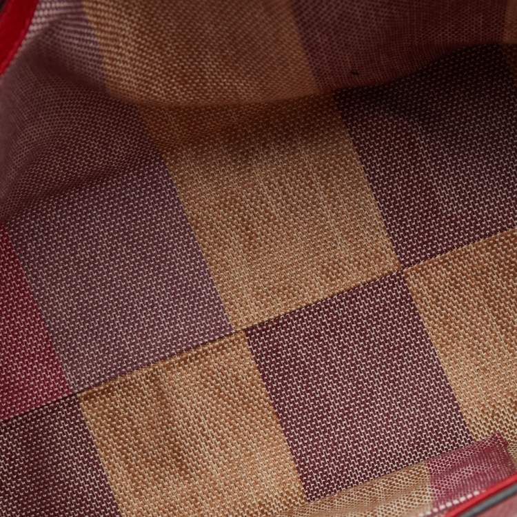 Pre Owned Gucci Red Leather Medium Bamboo Daily Top Handle Bag