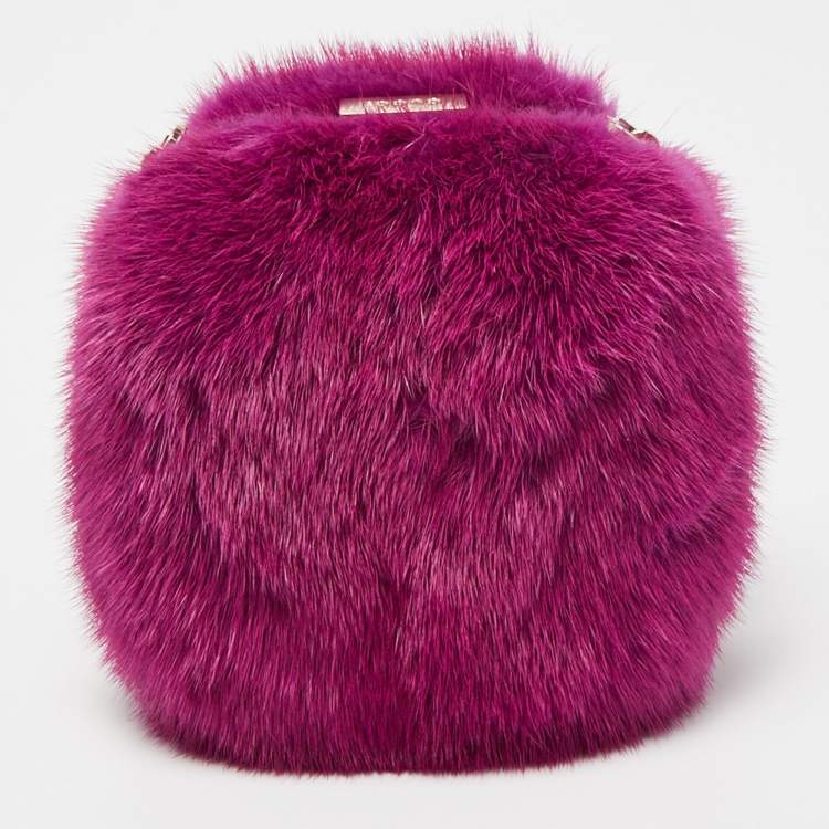 Pre Owned Gucci Purple Fur Chain Clutch