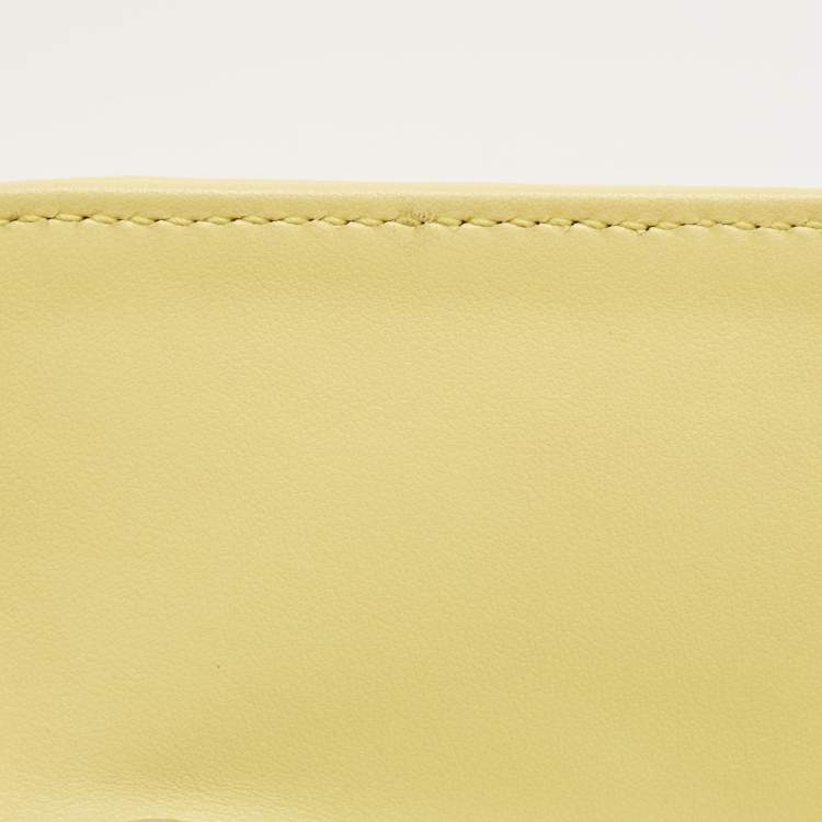 Pre Owned Gucci Yellow Matelassé Leather Small GG Marmont Shoulder Bag