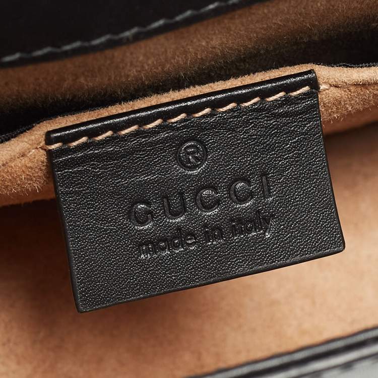 Pre Owned Gucci Black Leather Mini Web Chain Sylvie Crossbody Bag