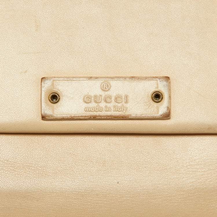 Pre Owned Gucci Cream Leather French Wallet