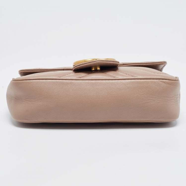 Pre Owned Gucci Beige Matelassé Leather Super Mini GG Marmont Shoulder Bag