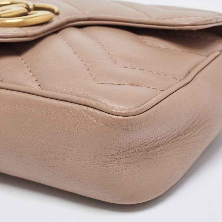 Pre Owned Gucci Beige Matelassé Leather Super Mini GG Marmont Shoulder Bag