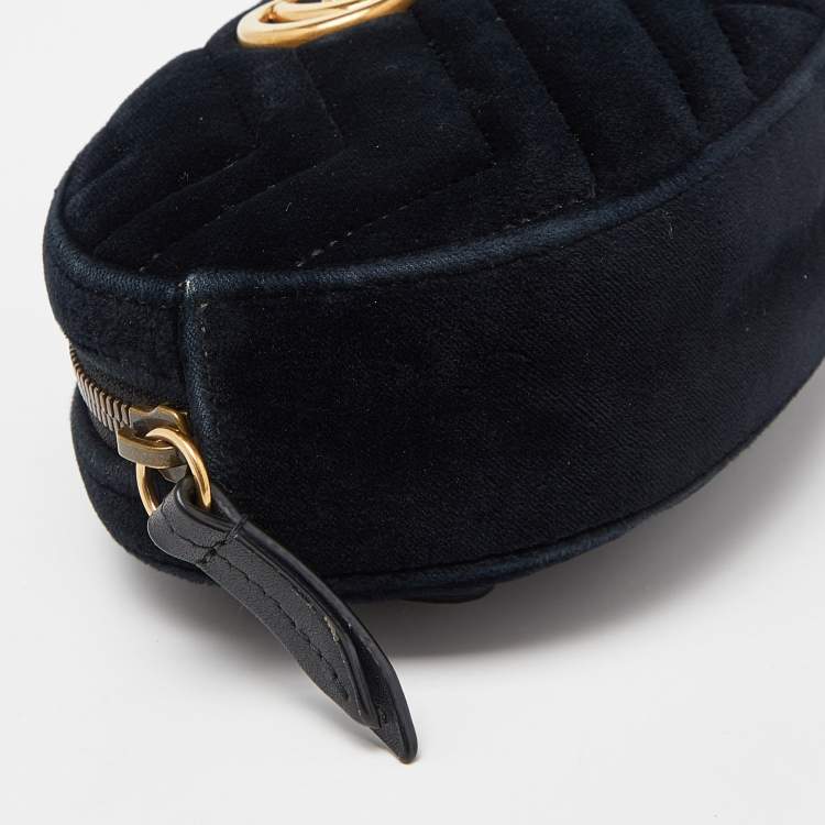 Pre Owned Gucci Black Matelassé Velvet GG Marmont Belt Bag
