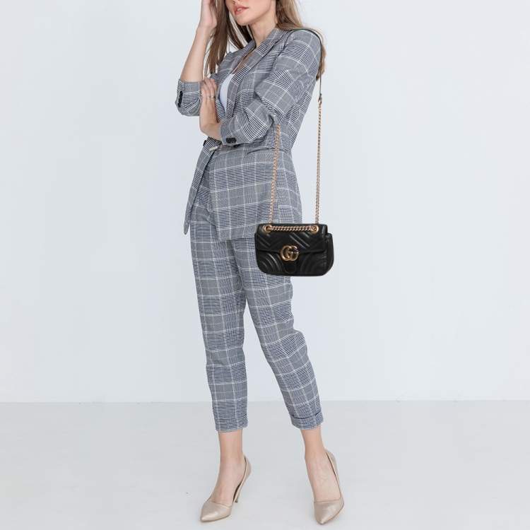 Pre Owned Gucci Black Matelasse Leather Mini GG Marmont Crossbody Bag