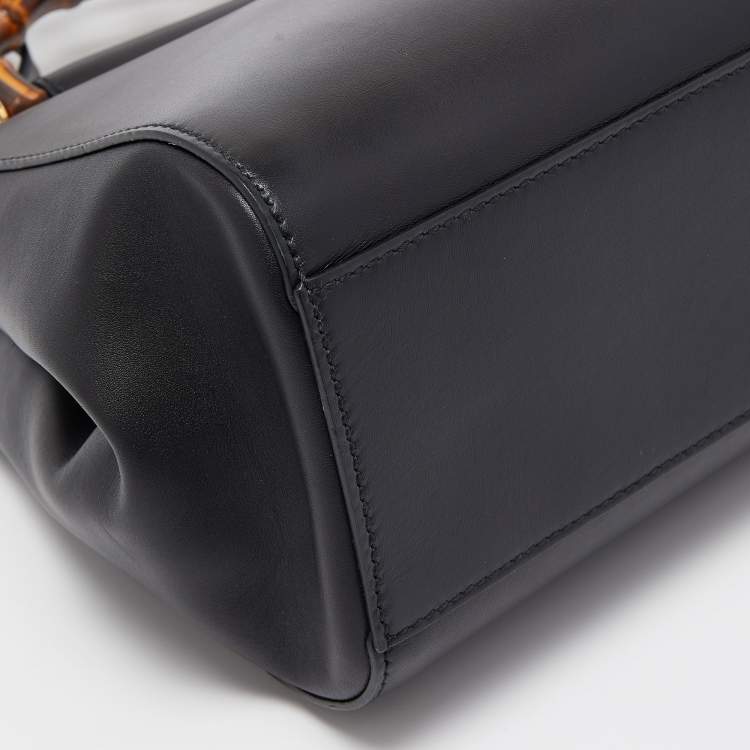 Pre Owned Gucci Black Leather Bamboo Nymphaea Medium Shoulder Bag