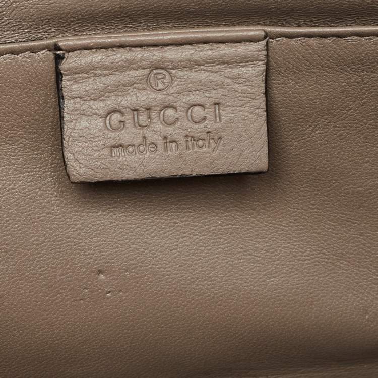مملوكة مسبقًا Gucci Black Suede GG Crystal Broadway Clutch