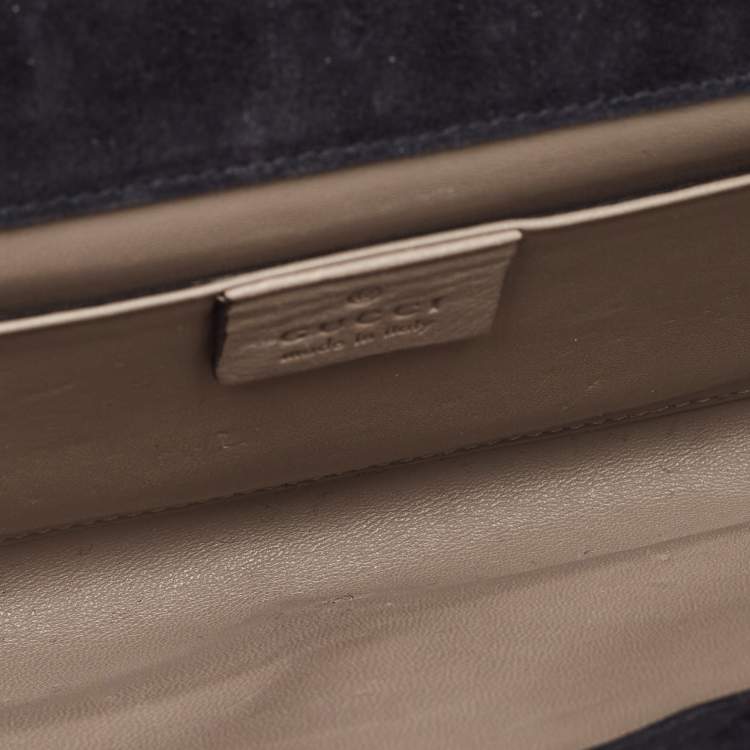 مملوكة مسبقًا Gucci Black Suede GG Crystal Broadway Clutch