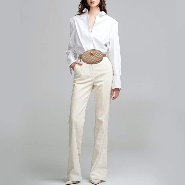 مملوكة مسبقًا Gucci Beige Matelassé Leather Mini GG Marmont Belt Bag