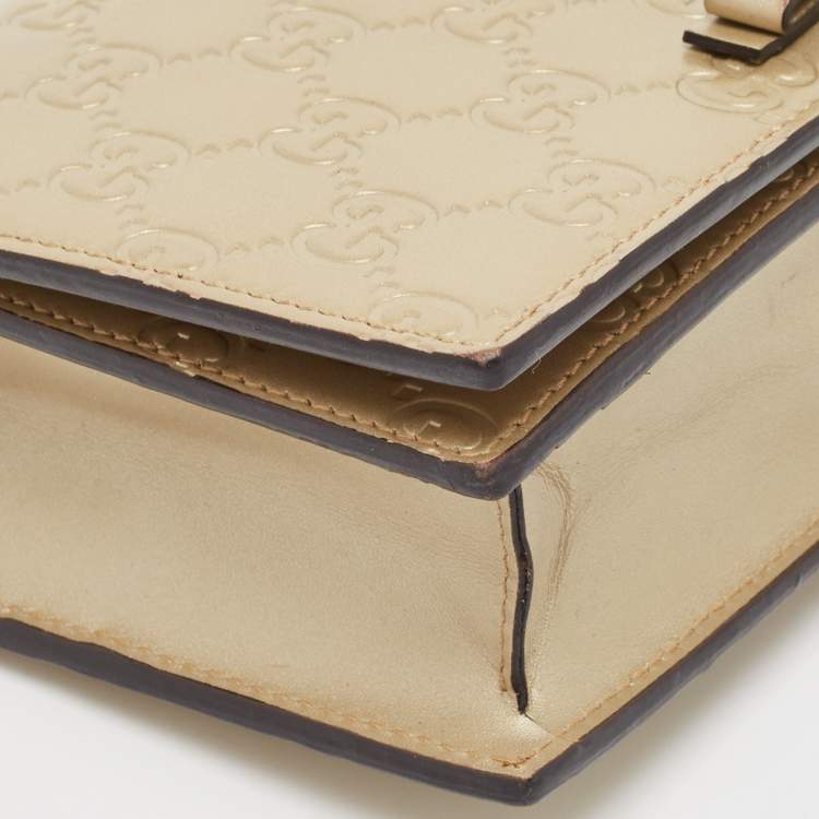 Pre Owned Gucci Gold Guccissima Leather Bow Wallet On Chain