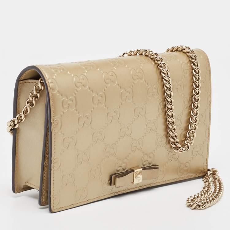 Pre Owned Gucci Gold Guccissima Leather Bow Wallet On Chain