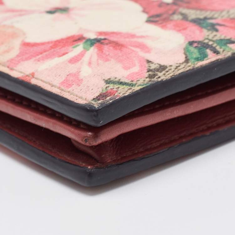 Pre Owned Gucci Beige/Pink GG Supreme Canvas Blooms Card Case