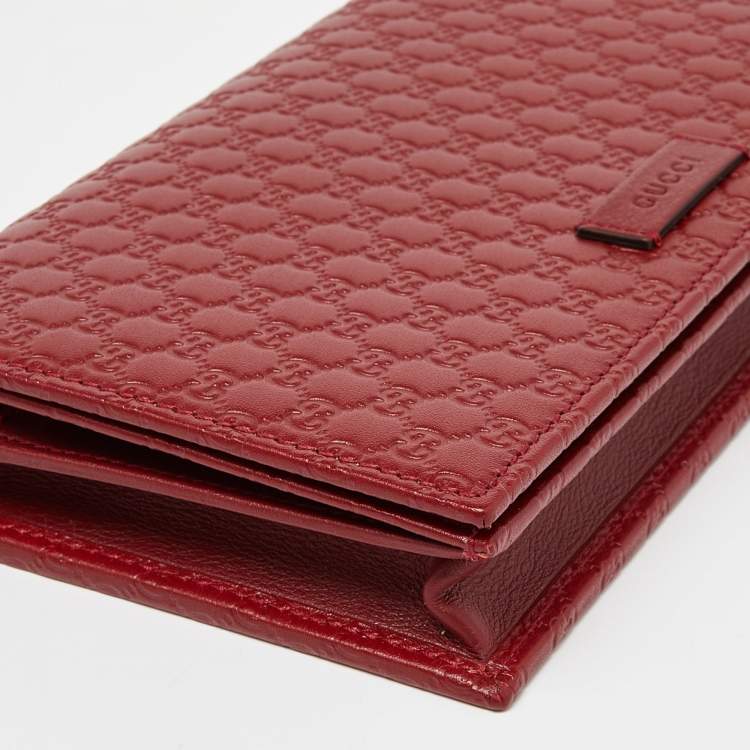 مملوكة مسبقًا Gucci Red Microguccissima Leather Flap Crossbody Bag