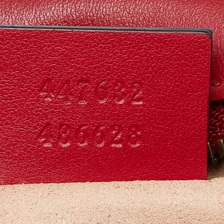 مملوكة مسبقًا Gucci Red Matelassé Leather Small GG Marmont Shoulder Bag