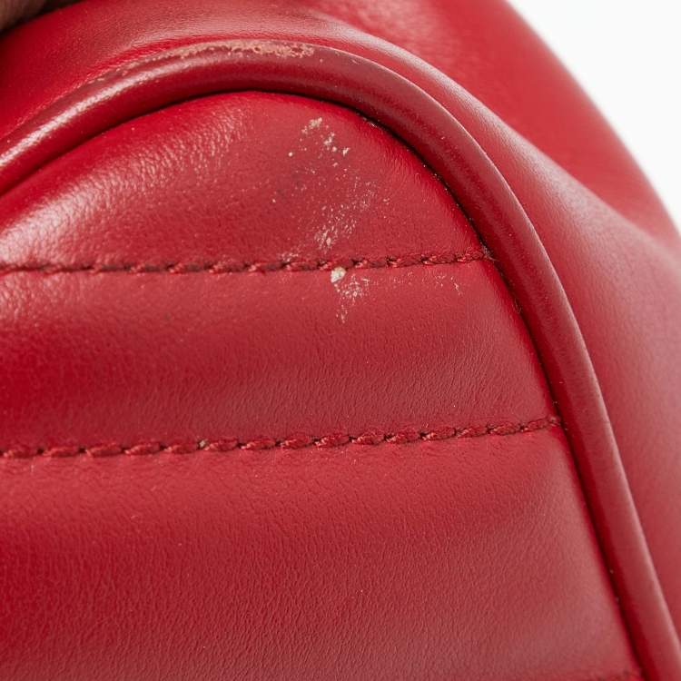 مملوكة مسبقًا Gucci Red Matelassé Leather Small GG Marmont Shoulder Bag