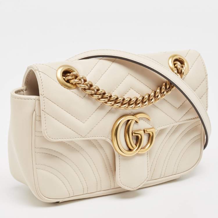 Pre Owned Gucci Off White Matelassé Leather Mini GG Marmont Shoulder Bag