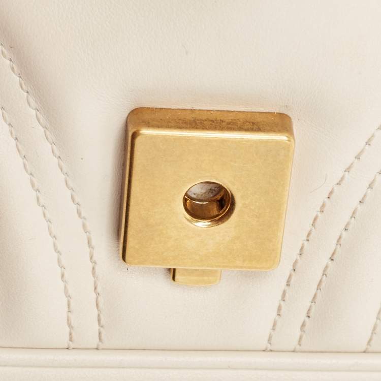 Pre Owned Gucci Off White Matelassé Leather Mini GG Marmont Shoulder Bag
